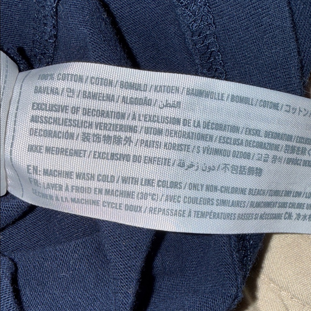 🌺𝐇𝐎𝐋𝐋𝐈𝐒𝐓𝐄𝐑 𝐍𝐀𝐕𝐘 𝐋𝐎𝐍𝐆  𝐒𝐋𝐄𝐄𝐕𝐄 𝐓𝐄𝐄 𝐒𝐇𝐈𝐑𝐓 - Picture 4 of 4